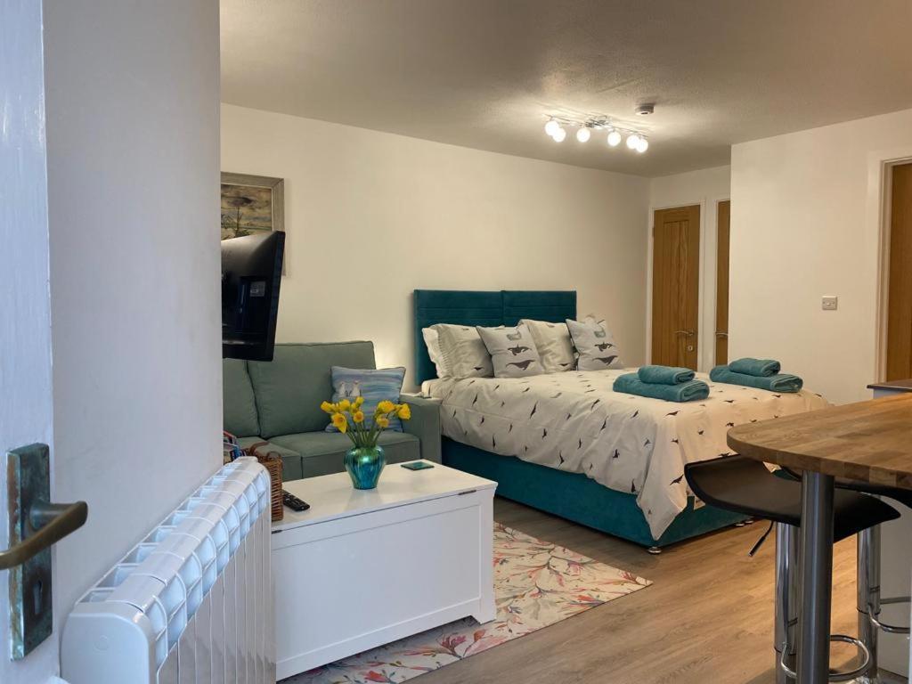Sweet Caroline - Luxury Studio Stone'S Throw From Mousehole Harbour Exterior foto